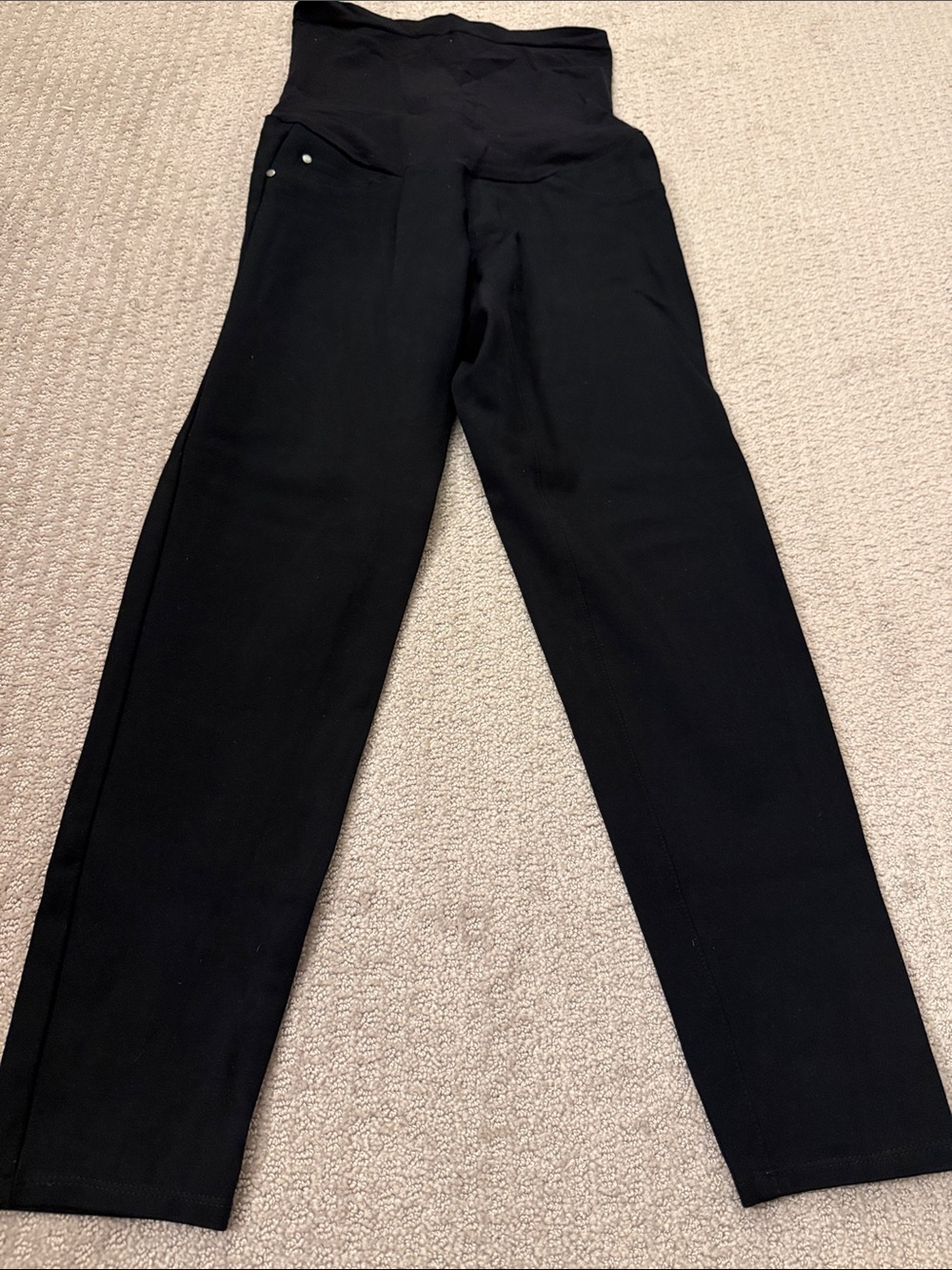 A Pea in the Pod High-Waist Black Maternity Leggings with Pocket Detail